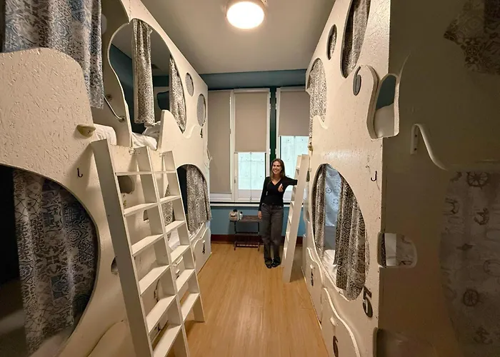 Sunset Destination Hostel Lisbon